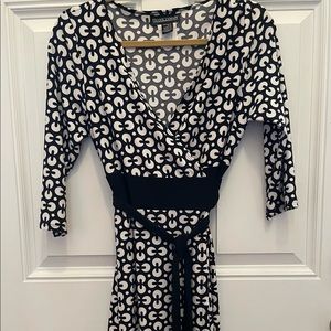 Frank Lyman Size 10 Wrap Dress